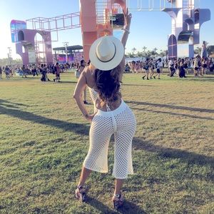 Meet your Posher, Posh